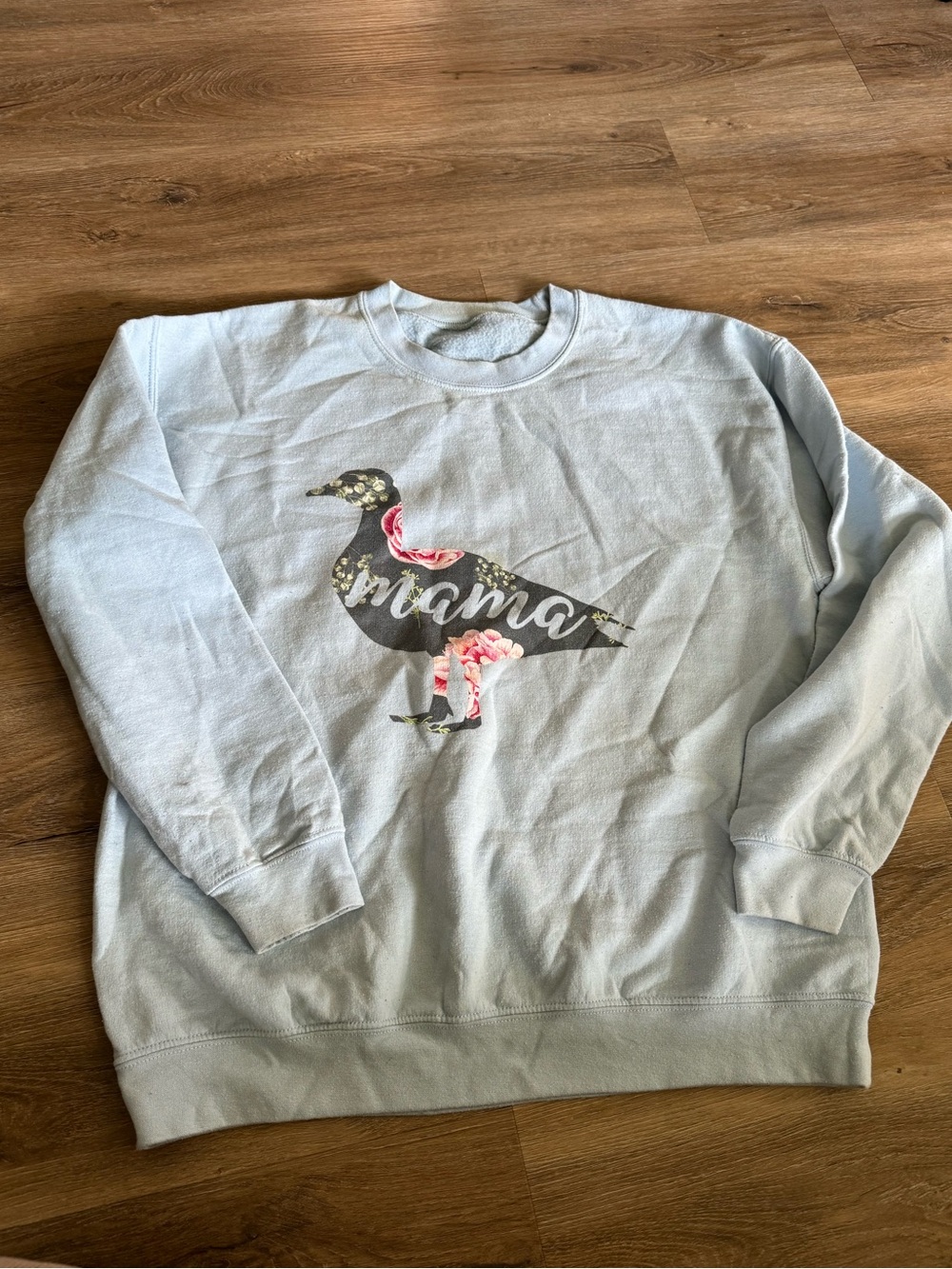 Light Blue "Mama" Duck Graphic Sweatshirt - Women's Cozy Crewneck